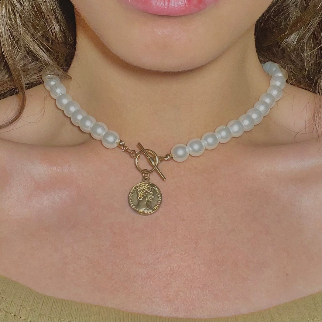 pearl necklace